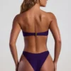 Fioletowe doły od bikini z wysokim wycięciem i koralikami Palau Fioletowe doły od bikini z wysokim wycięciem i koralikami Palau