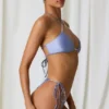 Góra bikini Cortez z krzyżującymi się ramiączkami i perłowymi detalami w kolorze lawendowo-fioletowym