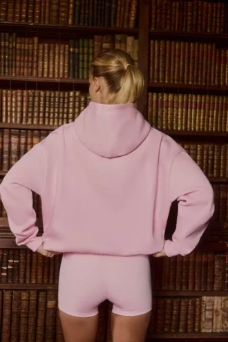 Hoodie oversize z haftem w kolorze pudrowego różu