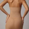 Intimates Miękka, prześwitująca sukienka typu bandeau z siateczki w kolorze migdałowym Intimates Miękka, prześwitująca sukienka typu bandeau z siateczki w kolorze migdałowym