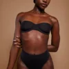 Biustonosz bez ramiączek Intimates z miękkiej siateczki w kolorze czarnym Biustonosz bez ramiączek Intimates z miękkiej siateczki w kolorze czarnym