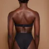 Biustonosz bez ramiączek Intimates z miękkiej siateczki w kolorze czarnym Biustonosz bez ramiączek Intimates z miękkiej siateczki w kolorze czarnym