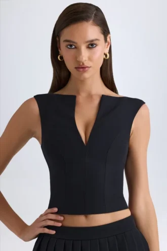 Kadie V-Neck Structured Crop Top w kolorze czarnym