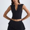 Kadie V-Neck Structured Crop Top w kolorze czarnym Kadie V-Neck Structured Crop Top w kolorze czarnym