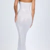 Kinsley – ozdobna sukienka maxi z wycięciami i bandeau w kolorze białym Kinsley – ozdobna sukienka maxi z wycięciami i bandeau w kolorze białym