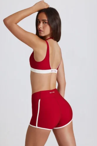 Kontrastowe mini szorty Soft Active w kolorze ciemnoczerwonym