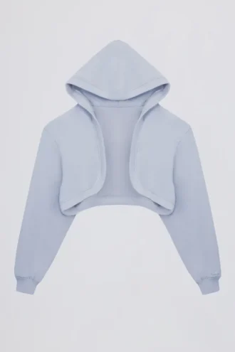 Krótki sweter z kapturem z szczotkowanej dzianiny w kolorze jasnoniebieskim Krótki sweter z kapturem z szczotkowanej dzianiny w kolorze jasnoniebieskim