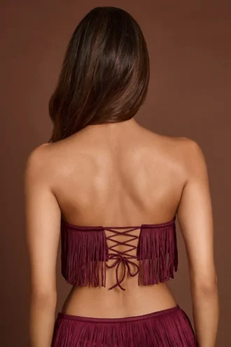 Krótki top bandeau z frędzlami i wiązaniem w kolorze bordowym marki Bruma Krótki top bandeau z frędzlami i wiązaniem w kolorze bordowym marki Bruma