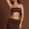 Krótki top bandeau z frędzlami i wiązaniem z tyłu Bruma w kolorze czekoladowego brązu Krótki top bandeau z frędzlami i wiązaniem z tyłu Bruma w kolorze czekoladowego brązu