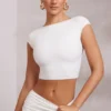 Krótki top Juno z rękawkami typu cap sleeve i odkrytymi plecami w kolorze białym Krótki top Juno z rękawkami typu cap sleeve i odkrytymi plecami w kolorze białym