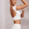 Krótki top Juno z rękawkami typu cap sleeve i odkrytymi plecami w kolorze białym Krótki top Juno z rękawkami typu cap sleeve i odkrytymi plecami w kolorze białym