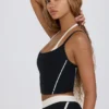 Krótki top warstwowy Soft Active w kolorze czarnym Krótki top warstwowy Soft Active w kolorze czarnym