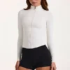 Kurtka Soft Active zapinana na zamek w kolorze kości słoniowej Kurtka Soft Active zapinana na zamek w kolorze kości słoniowej