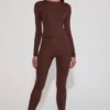 Legginsy Cassie z wysokim stanem z dzianiny jerseyowej z ozdobami w kolorze czekoladowego brązu Legginsy Cassie z wysokim stanem z dzianiny jerseyowej z ozdobami w kolorze czekoladowego brązu