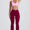 Legginsy Soft Active z kieszeniami i rozkloszowanymi nogawkami w kolorze bordowym