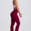 Legginsy Soft Active z kieszeniami i rozkloszowanymi nogawkami w kolorze bordowym