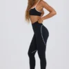 Legginsy Soft Active z średnim stanem w kolorze czarnym Legginsy Soft Active z średnim stanem w kolorze czarnym