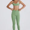 Legginsy Soft Active z skręconym przodem w kolorze zielonym Legginsy Soft Active z skręconym przodem w kolorze zielonym