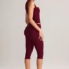 Legginsy Suri z modalu, średni stan, długość capri, kolor winny Legginsy Suri z modalu, średni stan, długość capri, kolor winny