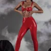 Legginsy winylowe Alecto z wysokim stanem w kolorze czerwonym Legginsy winylowe Alecto z wysokim stanem w kolorze czerwonym
