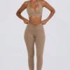 Legginsy z marszczonymi nogawkami i średnim stanem z szczotkowanej dzianiny w kolorze mocha marl Legginsy z marszczonymi nogawkami i średnim stanem z szczotkowanej dzianiny w kolorze mocha marl