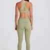 Legginsy z podwiniętym pasem i szelkami w kolorze Matcha Legginsy z podwiniętym pasem i szelkami w kolorze Matcha