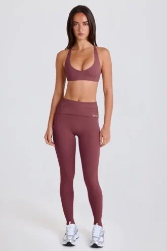 Legginsy z zakładką i średnim stanem w kolorze acai