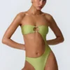 Miami – stroj jednoczęściowy typu bandeau z wycięciami i zdobieniami z koralików w kolorze zielonym