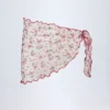 Sarong Molinas wiązany z boku w czerwony kwiatowy wzór Sarong Molinas wiązany z boku w czerwony kwiatowy wzór