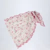 Sarong Molinas wiązany z boku w czerwony kwiatowy wzór Sarong Molinas wiązany z boku w czerwony kwiatowy wzór