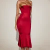 Satynowa sukienka midi z falbanami i koronką Belsa w kolorze True Red