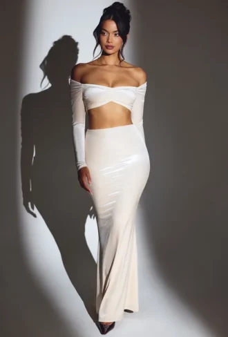 Spódnica maxi Nixie Velvet z aksamitu w kolorze kości słoniowej Spódnica maxi Nixie Velvet z aksamitu w kolorze kości słoniowej