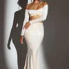 Spódnica maxi Nixie Velvet z aksamitu w kolorze kości słoniowej Spódnica maxi Nixie Velvet z aksamitu w kolorze kości słoniowej