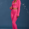 Spodnie z podwiniętymi nogawkami w stylu „cable knit” w kolorze intensywnego różu Spodnie z podwiniętymi nogawkami w stylu „cable knit” w kolorze intensywnego różu