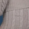 Spodnie z szerokimi nogawkami i podwiniętym dołem, w szarym melanżu, z dzianiny typu cable knit Spodnie z szerokimi nogawkami i podwiniętym dołem, w szarym melanżu, z dzianiny typu cable knit