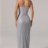 Srebrna sukienka Maxi z ozdobnym stanikiem bandeau i marszczonym pasem marki La Rochette Srebrna sukienka Maxi z ozdobnym stanikiem bandeau i marszczonym pasem marki La Rochette