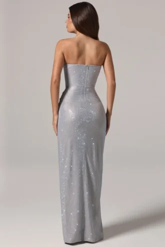 Srebrna sukienka Maxi z ozdobnym stanikiem bandeau i marszczonym pasem marki La Rochette Srebrna sukienka Maxi z ozdobnym stanikiem bandeau i marszczonym pasem marki La Rochette