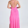 Sukienka maxi Coraline z marszczonymi falbanami w kolorze Lollipop Pink Sukienka maxi Coraline z marszczonymi falbanami w kolorze Lollipop Pink
