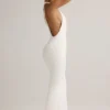Sukienka maxi Imelda z modalu z tyłem typu racerback w kolorze białym Sukienka maxi Imelda z modalu z tyłem typu racerback w kolorze białym