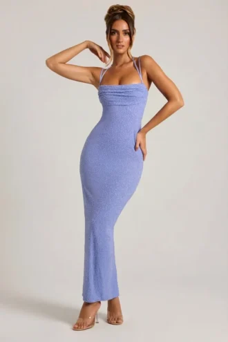 Sukienka maxi Monte Carlo z ozdobnym dekoltem typu cowl w kolorze pudrowego błękitu Sukienka maxi Monte Carlo z ozdobnym dekoltem typu cowl w kolorze pudrowego błękitu
