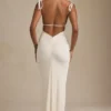 Sukienka maxi Noelia z teksturowanego dżerseju z odkrytymi plecami w kolorze kości słoniowej