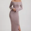 Sukienka maxi z odkrytymi ramionami z dzianiny prążkowanej Terneigh w kolorze taupe Sukienka maxi z odkrytymi ramionami z dzianiny prążkowanej Terneigh w kolorze taupe