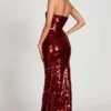 Sukienka maxi z ozdobnym stanikiem typu bandeau Nottola 3D w kolorze czerwonym Sukienka maxi z ozdobnym stanikiem typu bandeau Nottola 3D w kolorze czerwonym