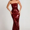Sukienka maxi z ozdobnym stanikiem typu bandeau Nottola 3D w kolorze czerwonym Sukienka maxi z ozdobnym stanikiem typu bandeau Nottola 3D w kolorze czerwonym