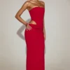 Sukienka maxi z wycięciami z miękkiej dzianiny jerseyowej Zorya w kolorze True Red