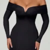 Sukienka midi A-line z odkrytymi ramionami i wiązaniem, model Nerissa, w kolorze czarnym Sukienka midi A-line z odkrytymi ramionami i wiązaniem, model Nerissa, w kolorze czarnym