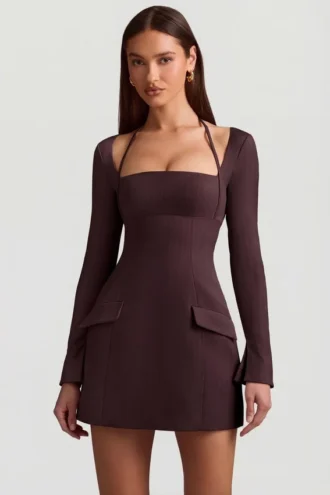 Sukienka mini A-line Ksenia w prążki w kolorze czekoladowym