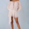 Sukienka Mini Alessia z odkrytymi ramionami i bufiastymi rękawami w kolorze kości słoniowej Sukienka Mini Alessia z odkrytymi ramionami i bufiastymi rękawami w kolorze kości słoniowej