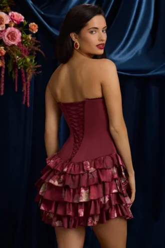 Sukienka Mini bez ramiączek z falbanami i gorsetem Juliet w bordowy kwiatowy wzór Sukienka Mini bez ramiączek z falbanami i gorsetem Juliet w bordowy kwiatowy wzór