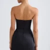 Sukienka Mini Haisley Bandeau Structured Tulip w kolorze czarnym Sukienka Mini Haisley Bandeau Structured Tulip w kolorze czarnym